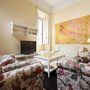 Via Aurora Apartment