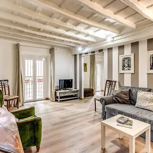 Apartment Lovely Spacious Near The Colosseum *