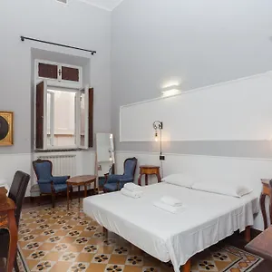 Palazzo Del Duca Piazza Navona 3*