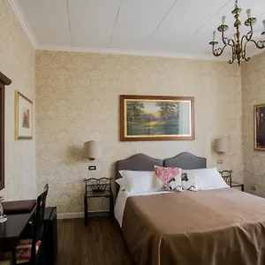 Hotel Residenza In Farnese 4*