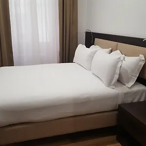 게스트하우스 피네스트라 수 몬티 로마