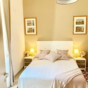Mama Domus Bed & Breakfast