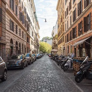 Lively Trastevere Renovated - Fromhometorome