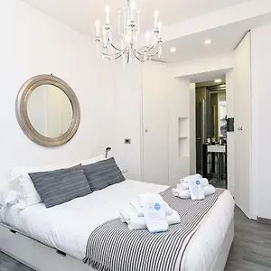 The Essential Trastevere Design Apartment Rome