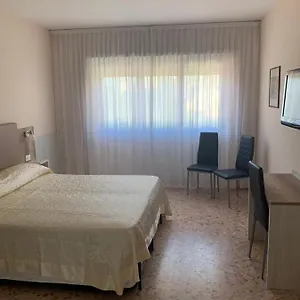 Oda ve Kahvaltı Domus Della Radio