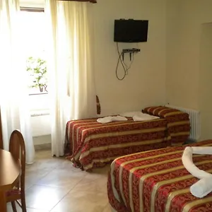 Apartment Paradiso