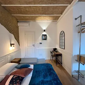 Guest house Domus Avi - Rome