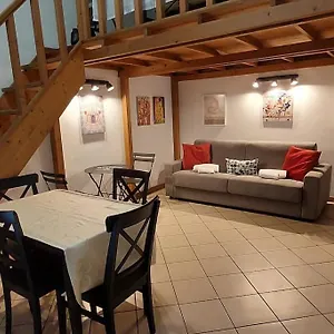 Gemelli Holidays 2: Dual Loft With Private Courtyard * Rome