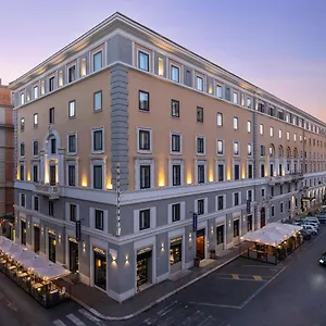 Golden Tulip Piram