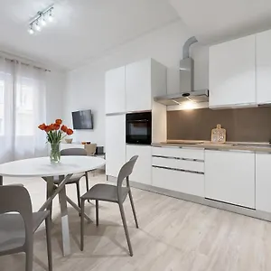 Casa Flaminia Apartment *