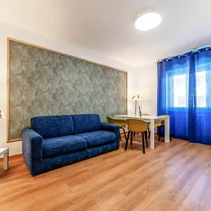 Laura - Garbatella Apartment *