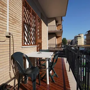 Big Flat Metro C Apartment *