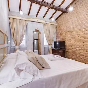 Nuovo Colonna - Spanish Steps Apt Apartment Rome