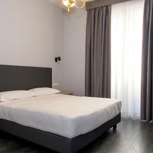 Philia Hotel