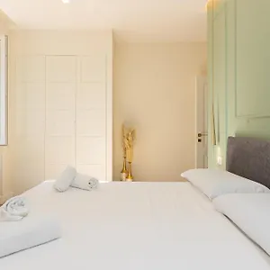 La Dolce Cavour Apartment Rome