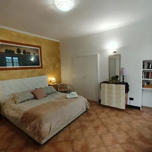 Piramide Gold Apartment *