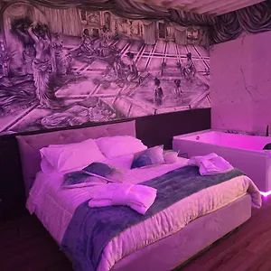 Bed and breakfast Mirror Jacuzzi Colosseo Monti Roma