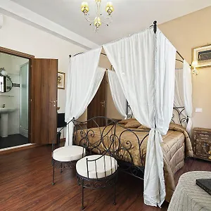Holidays Guest house 2*