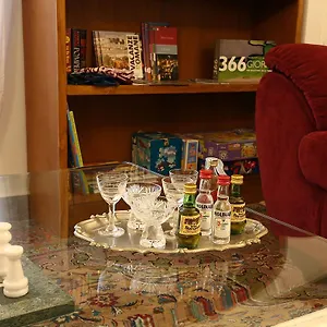 Houspitality Caesar Bed & Breakfast 3*