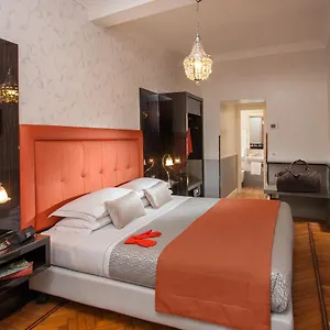 Alexandra Hotel 3*