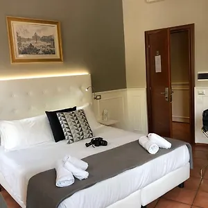 207 Pensión 2*