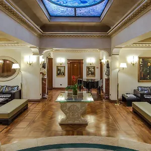 River Palace 4*