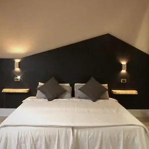 Paris Hotel
