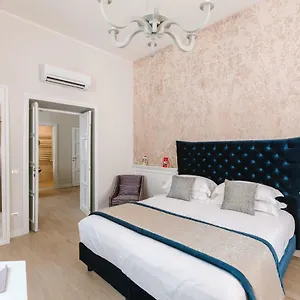 Rhea Silvia Luxury Navona 2* Rom