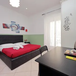 Dandi Domus Guest house 2*