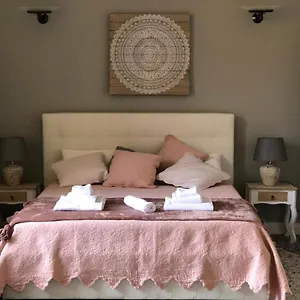 Luxury Camilla Apartment *