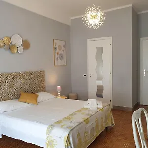 Casa de hóspedes Max 2*