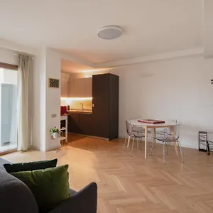 Trastevere Corte Rooftop & Gym Apartment *
