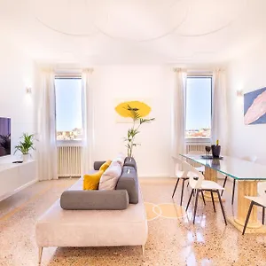 Adventura Penthouse Apartment
