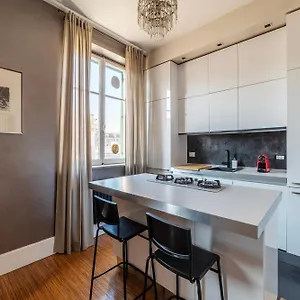 Termini Lovely Apartment