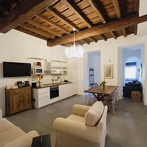 La Tua Casa A Viadelcorso Apartment Rome
