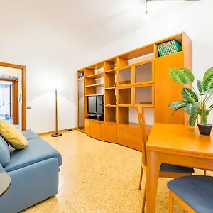 Iolanda Fine & Spacious Flat Apartment