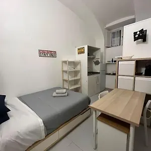 Apartment Monolocale In Zona Centrale Rome
