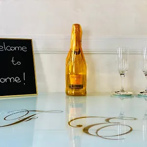 Apartment Frattina Elegance Rome