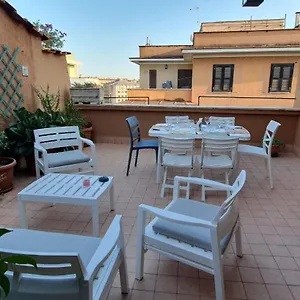 Apartment Attico A Gianicolense