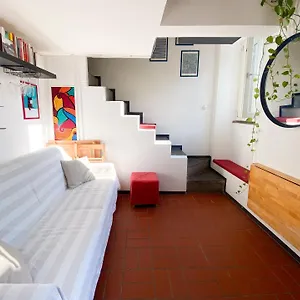 The Artful Flat *
