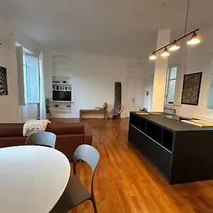 Apartment Your Nest At Colosseum!! Rome