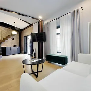 Homely Loft Beltrami 500 Mt From Piramide Apartment