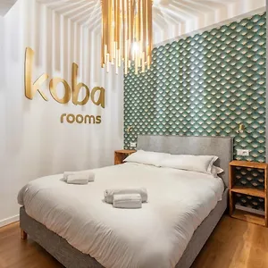 Koba Nomentano Oda ve Kahvaltı