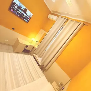 Hola