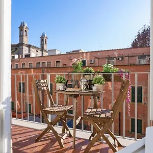 Apartment Townhouse By The Spanish Steps *