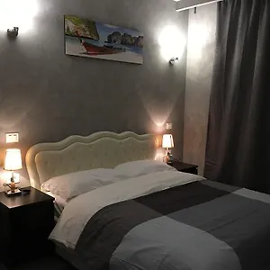 Gianni's Guest house *