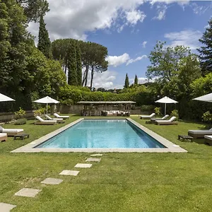 Villa Olgiata 38 *