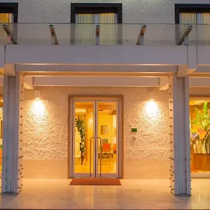 La Pergola Hotel 3*