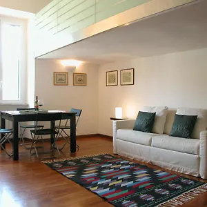 Rent In - Eroi Apartment