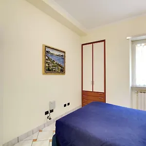 Apartment Azalea/ Colosseo 35 Euro For P